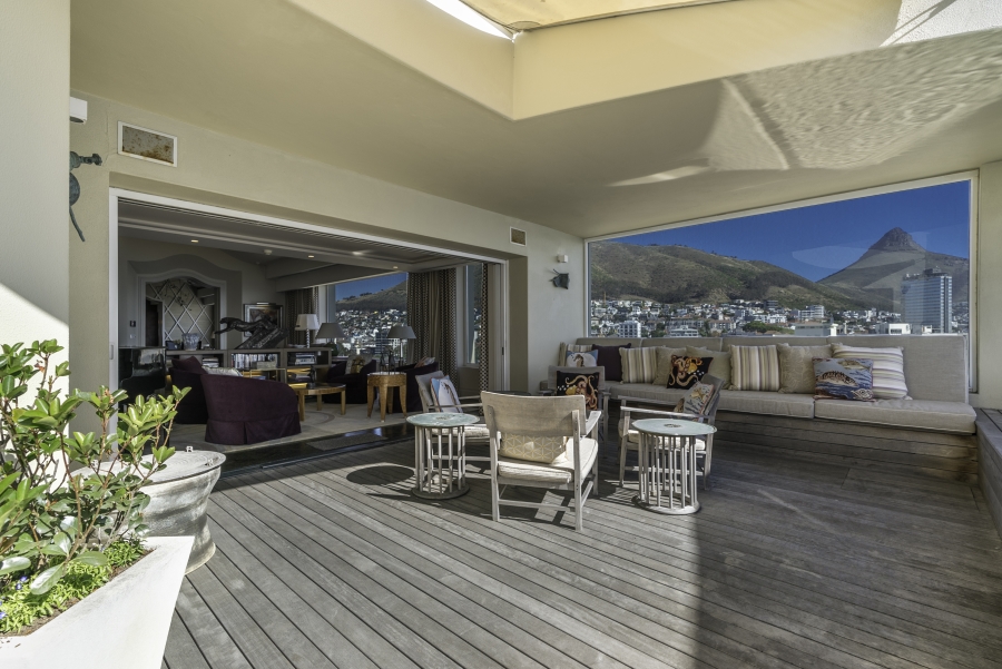 5 Bedroom Property for Sale in Mouille Point Western Cape